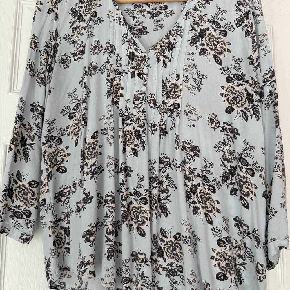 Floral Print Women's Top - Black and Light Blue
